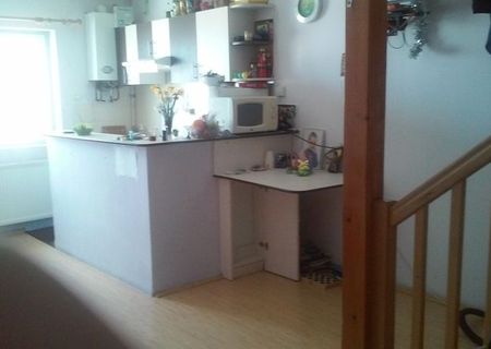 Vand apartament 2 camere