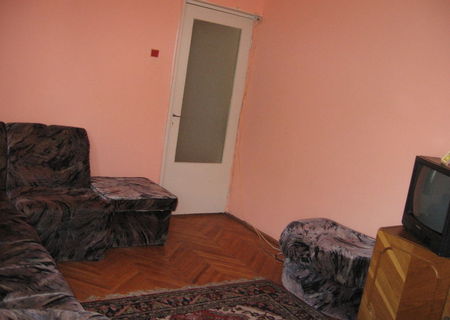 Vand apartament 2 camere