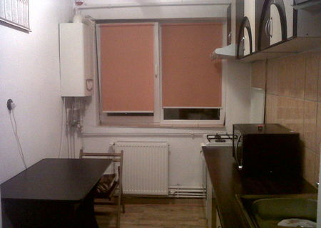 Vand apartament 2 camere