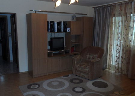 vand apartament 2 camere