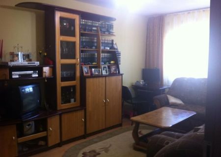 Vand apartament 2 camere