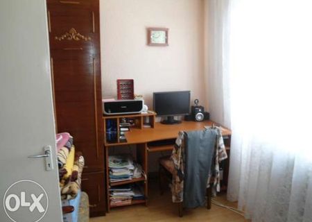 vand apartament 2 camere c.f.2 trivale 102000lei