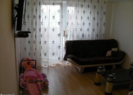 vand apartament 2 camere decomandat 40 000 euro