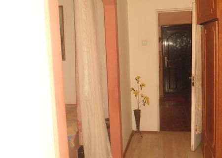 Vand Apartament 2 Camere in Zimnicea