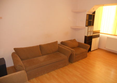 Vand apartament 2 camere Mihai Bravu