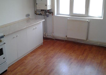 Vand apartament, 2 camere, strada Viitorului