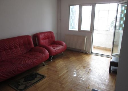 Vand apartament 3 camere + 2 balcoane