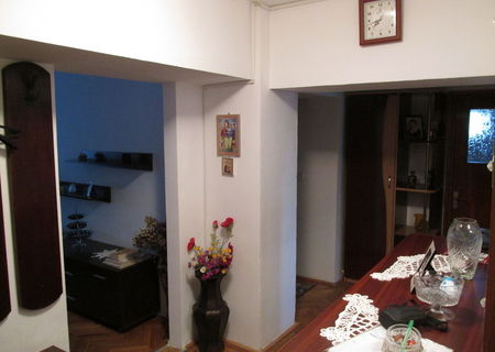 Vand apartament 3 camere, Unirii Sud, central, decomandat