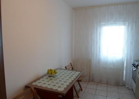 Vand apartament 3 camere- zona orizont- finisat