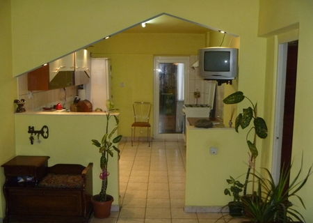 Vand apartament 4 camere