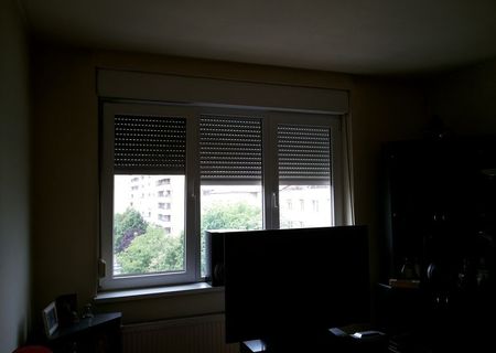 Vand apartament cu 3 camere