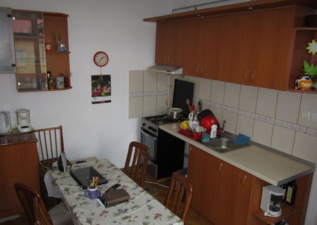 Vand apartament in casa, 120mp,  zona Balcescu, in Timisoara