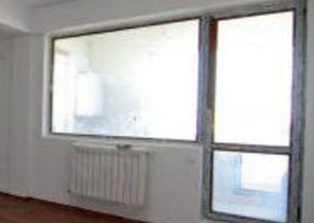 Vand apartanent modern nou cu 2 camere