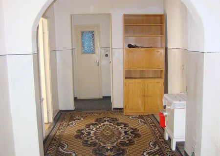 vand apt 3 camere decomandate in medias jud sibiu