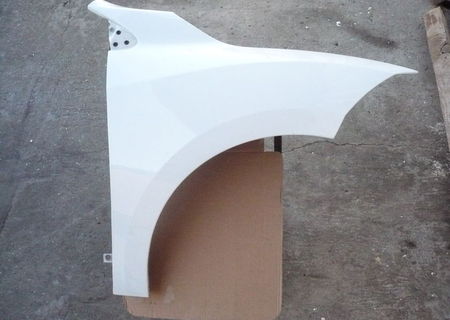 vand aripa dreapta fata Renault Megane 3 (2008- 2013) ,  alba , impecabila