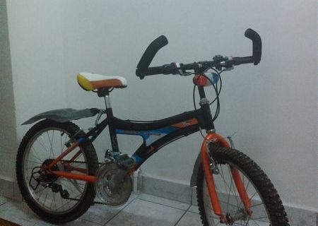 Vand bicicleta First Bike