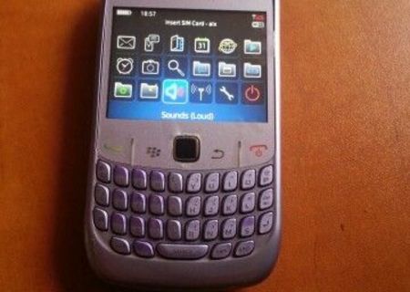 vând blackberry 8520 curve