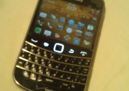 Vand Blackberry Bold touch 9930