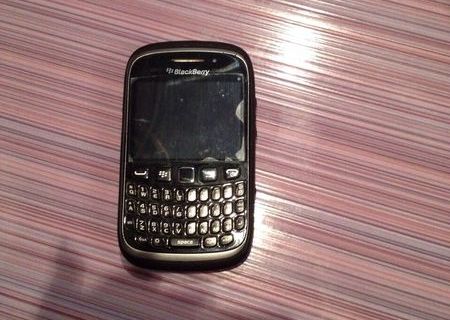 Vând BlackBerry curve 9320