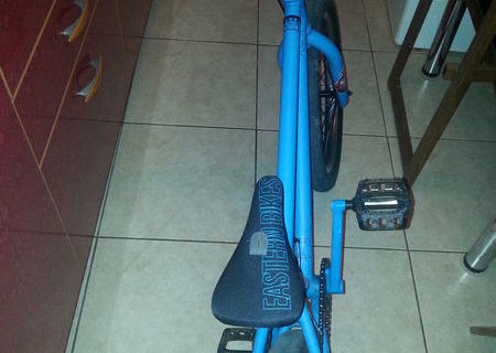 Vand BMX Eastern Bikes model AXIS impecabil