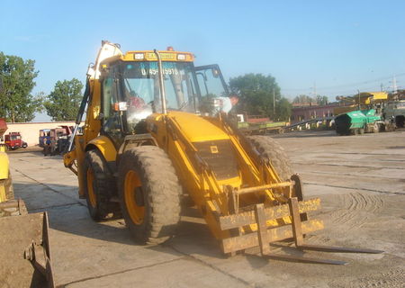 Vand buldoexcavator JCB 4CX