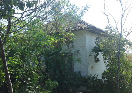 Vand casa batraneasca