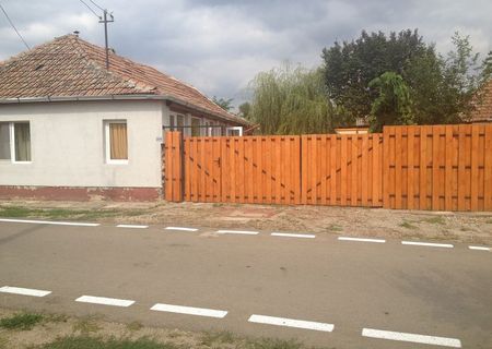 Vand casa in Zadareni(8km de Arad) nou renovata