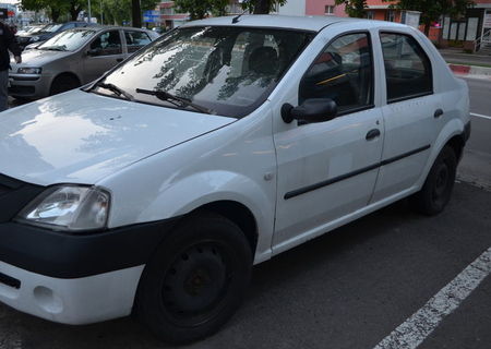 Vand Dacia logan 2005 pentru dezmembrare