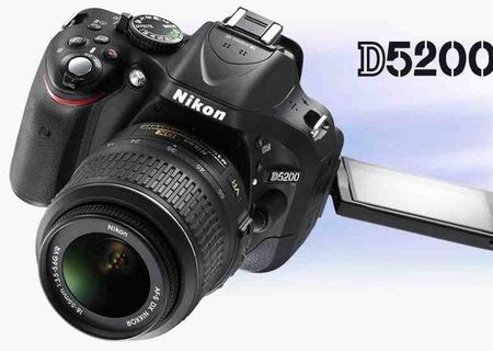 Vand DSLR Nikon D5200 nou