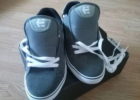 Vand Etnies