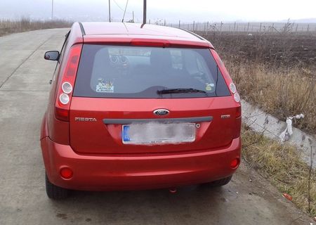 Vând Ford fiesta 1,4tdci 2006