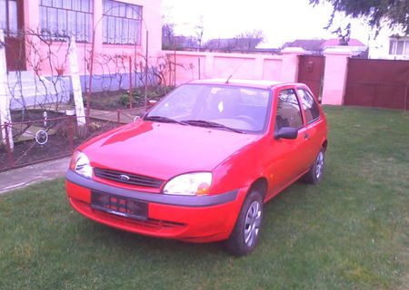 vand ford fiesta an 2000