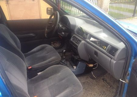 Vand Ford Fiesta avand consum mic