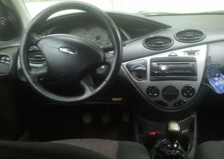 vand ford focus 2002