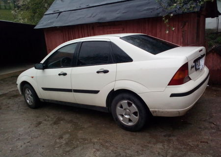 vand ford focus 2002