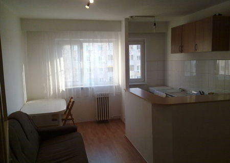 Vand garsoniera 22mp, Constanta, zona Tomis III, 23.000€