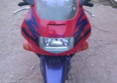 Vand Honda CBR 600 F