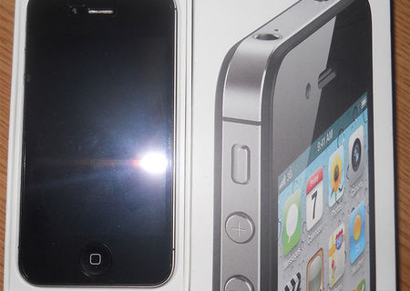 VAND iPhone 4S 32GB Negru