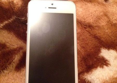 Vand iPhone 5 alb 16 gb NEVERLOCK