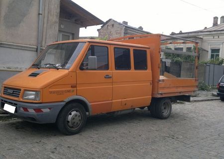 Vand Iveco Daily de 9 locuri(persoane)