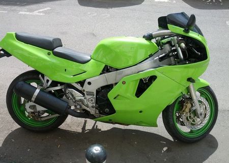 Vand Kawasaki zxr 750