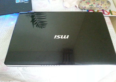 Vand laptop MSI