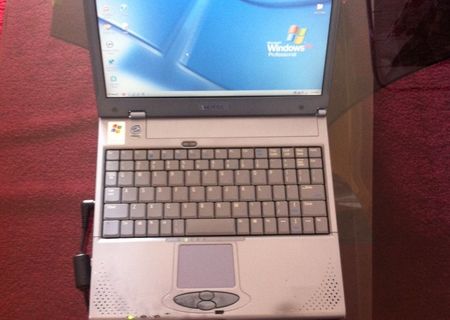 Vand Laptop SOTEC 14' perfect functional cu Windows XP