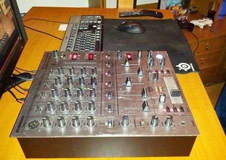 Vand Mixer Behringer Djx700