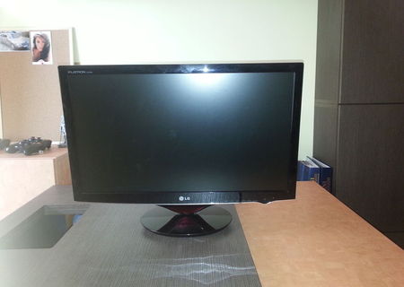 Vand monitor LED 24"