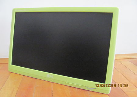 Vand Monitor LG 19"