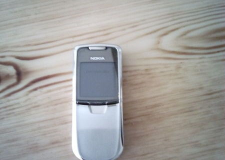 Vand Nokia 8800 Silver