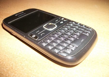 Vand Nokia Asha 302