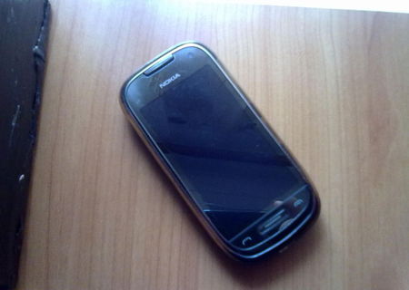 Vand Nokia C7-00.Negociabil 220lei