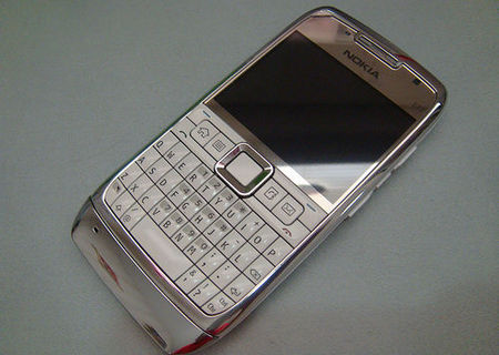 vand nokia e71